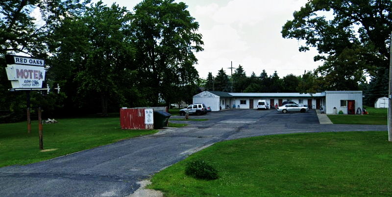 Red Oaks Motel (Stevens Moto-Court) - 2023 Street View (newer photo)